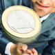 Illustration for article titled Bankers Are More Likely To Cheat -- But Only When At Work